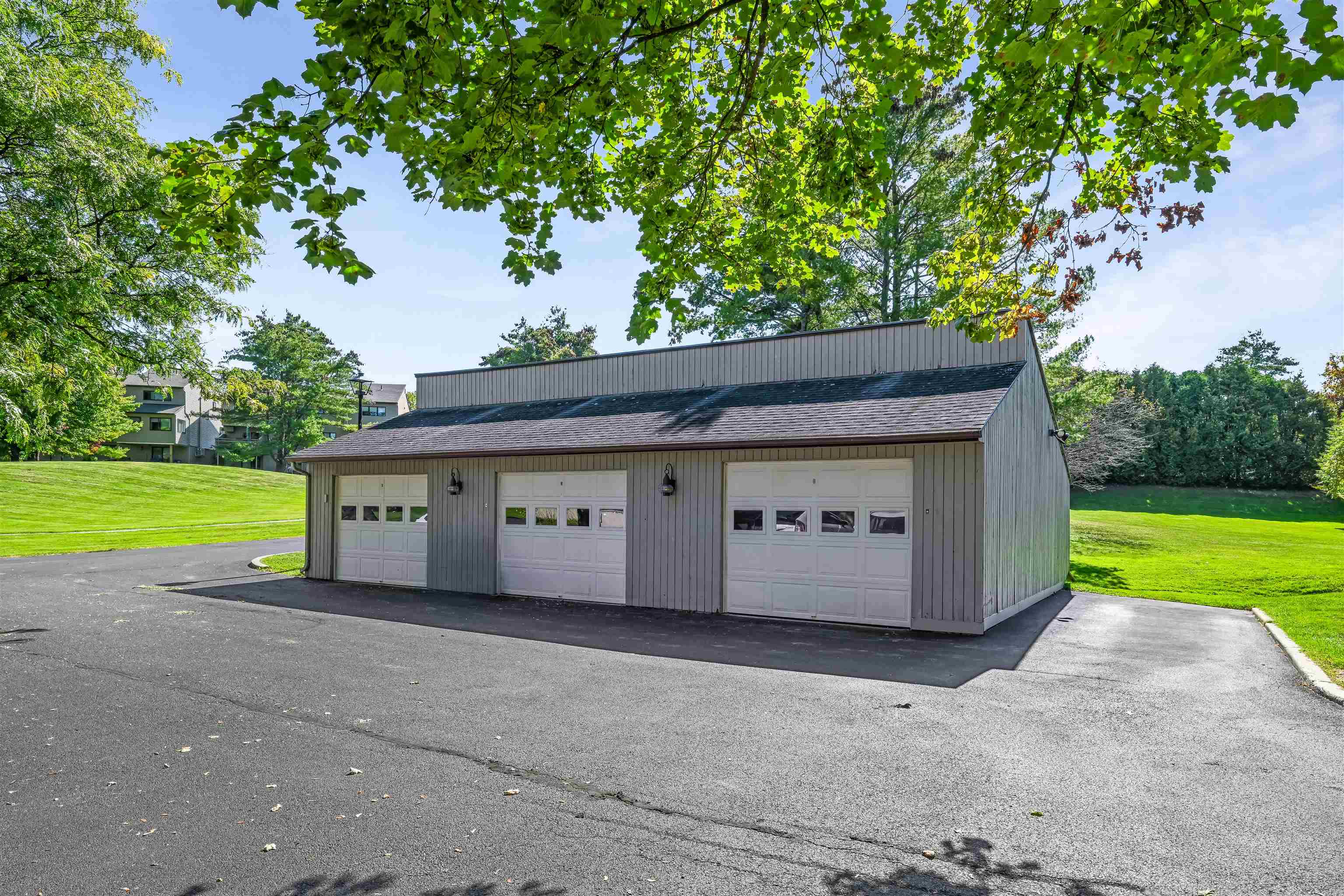 5 Lexington Green Street