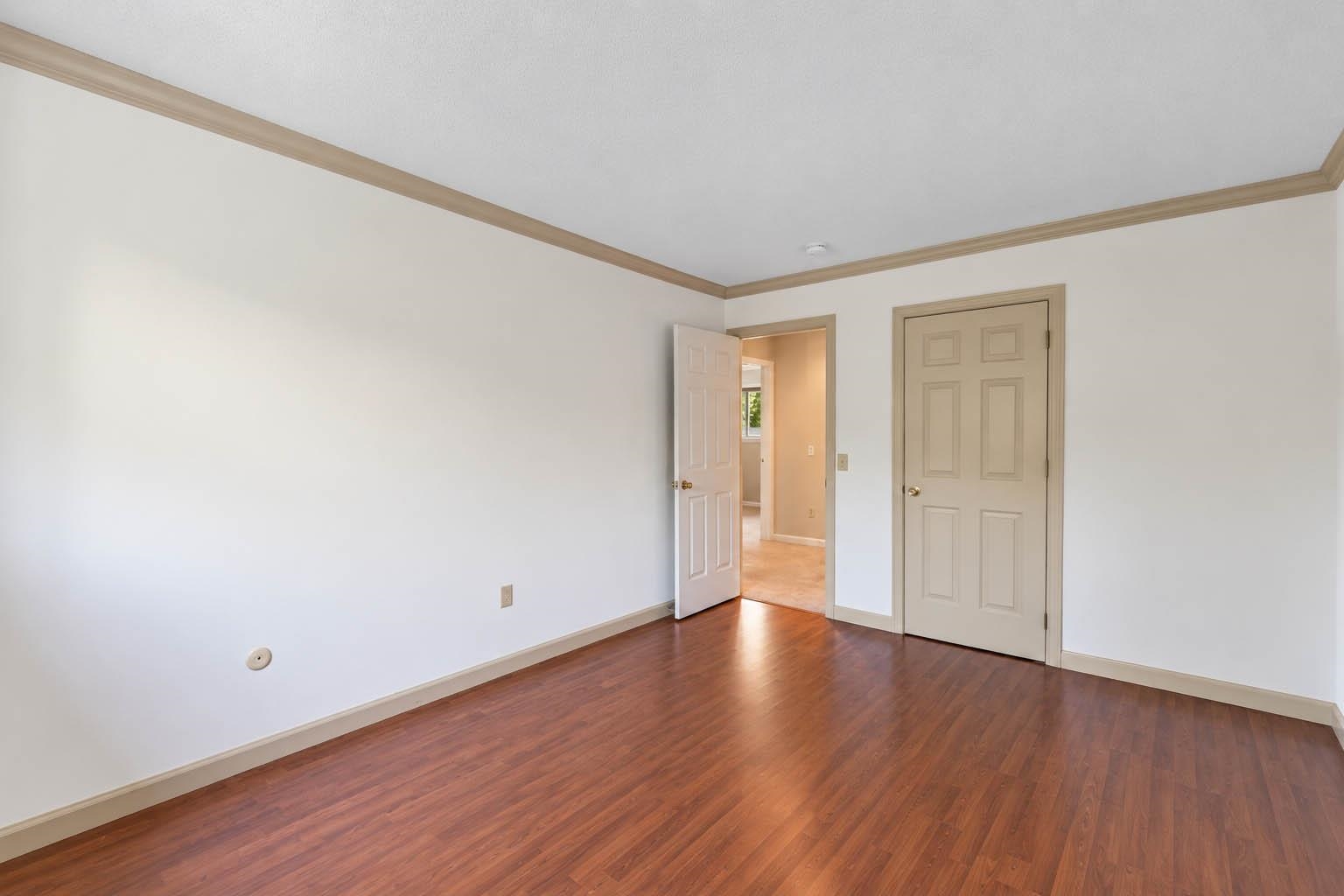 5 Lexington Green Street