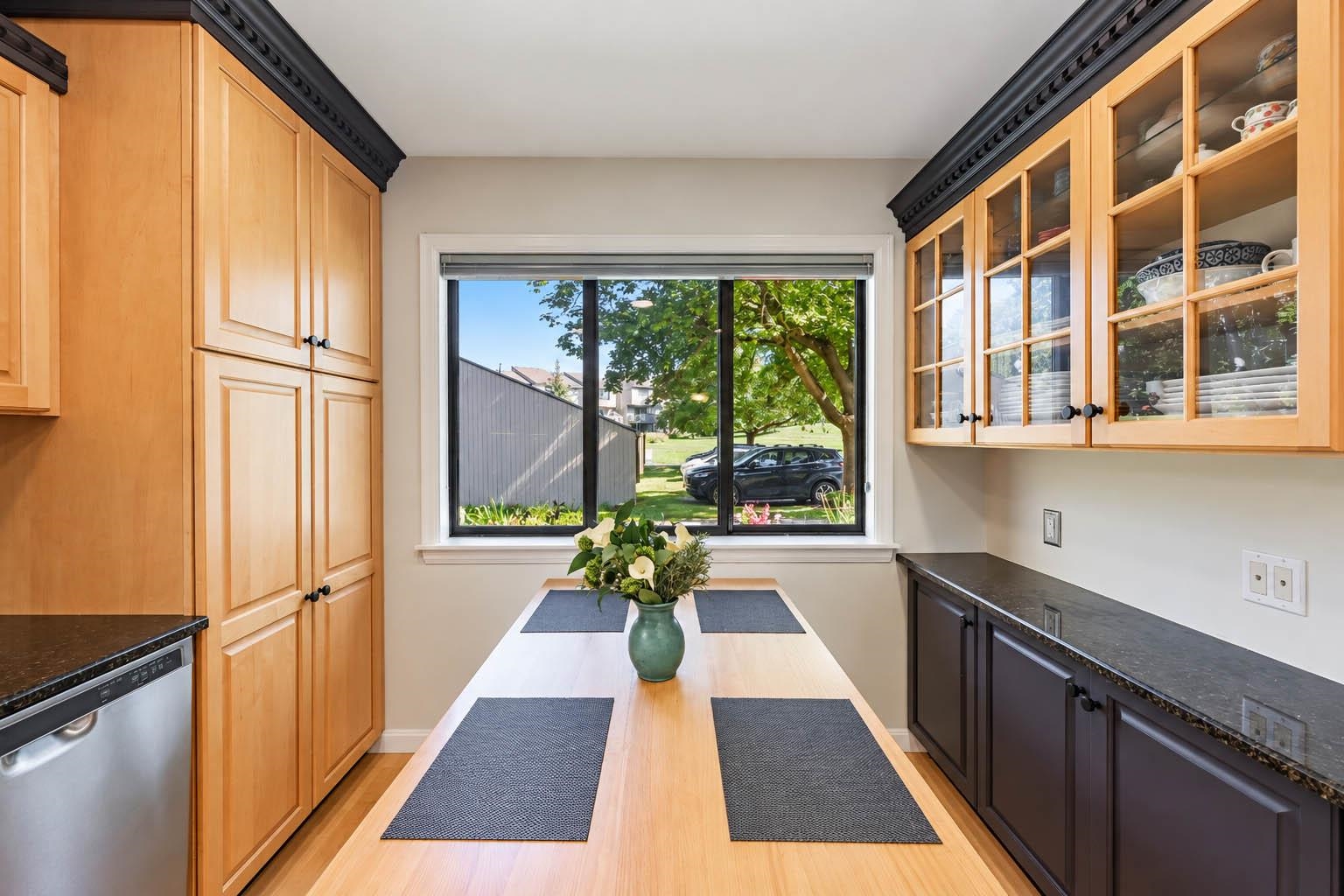 5 Lexington Green Street