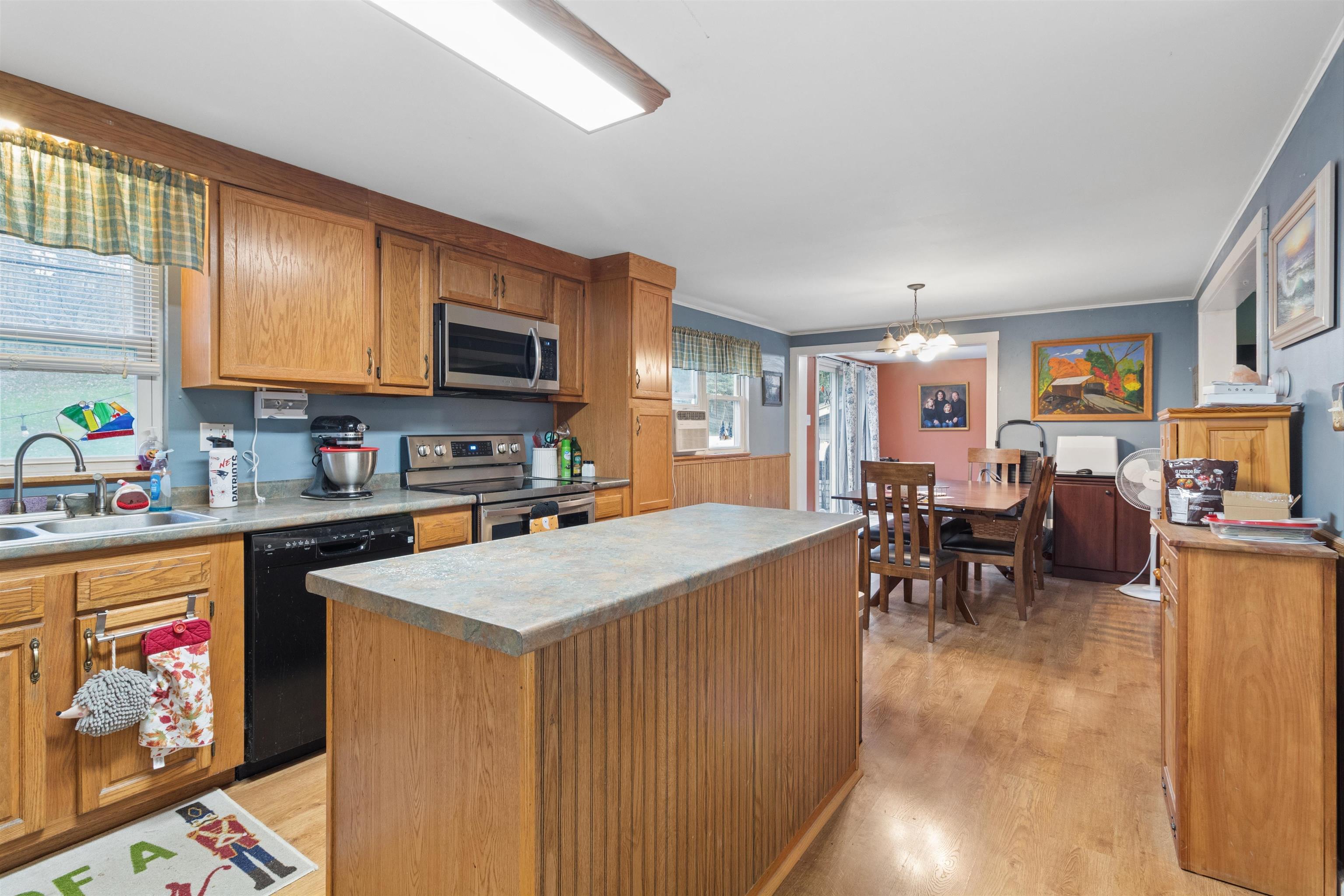 373 East Roxbury Road