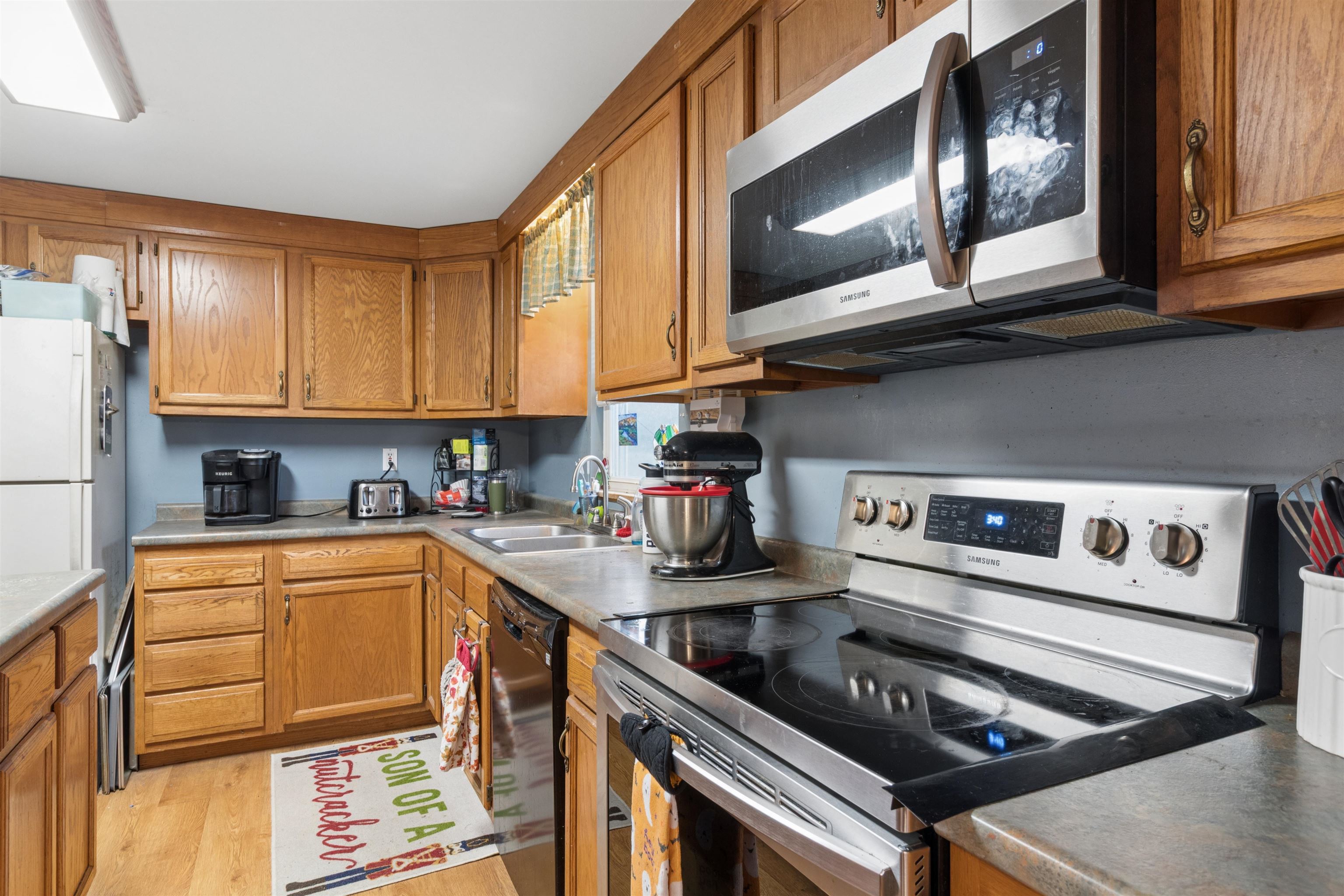 373 East Roxbury Road