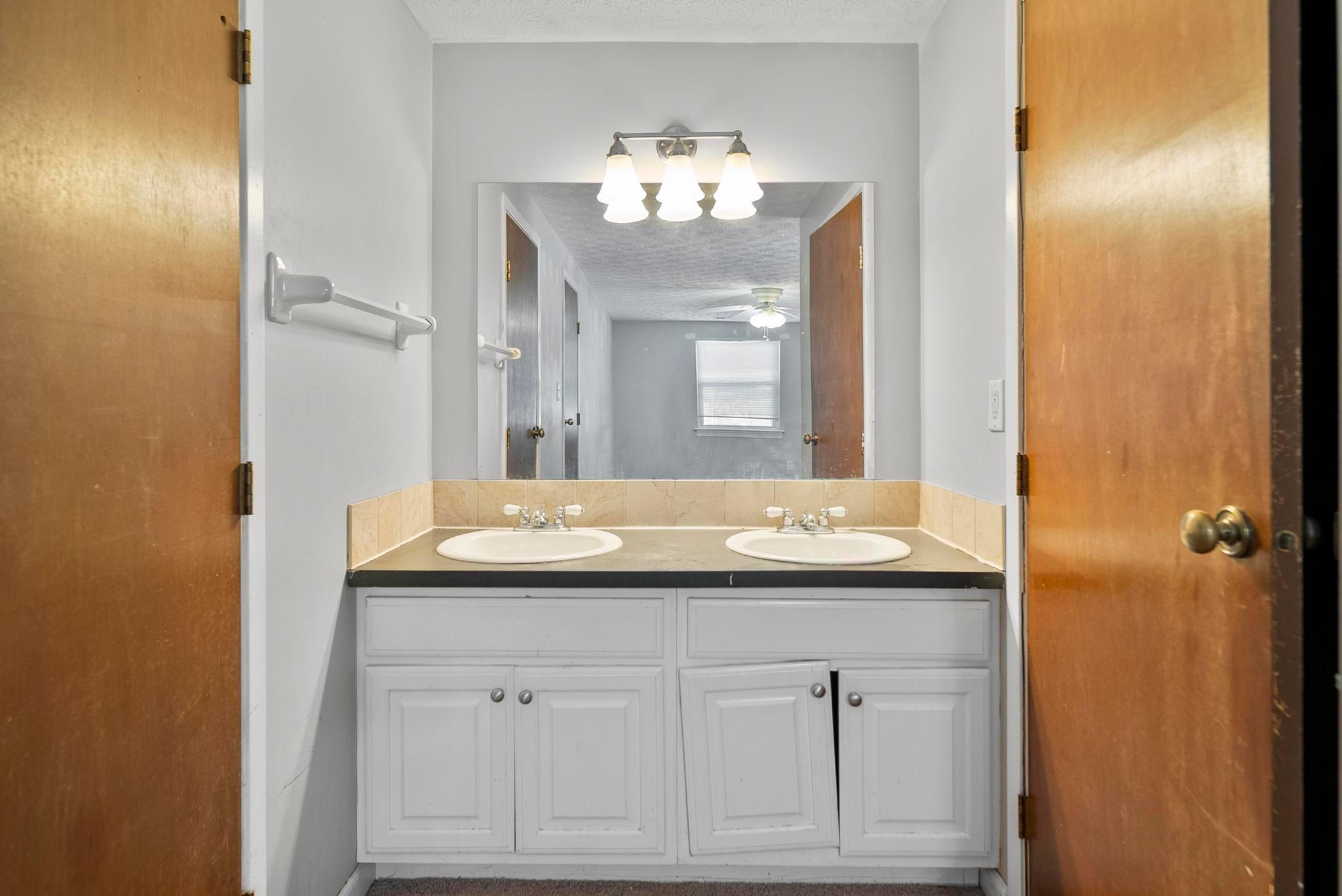 4175 Carnation Drive