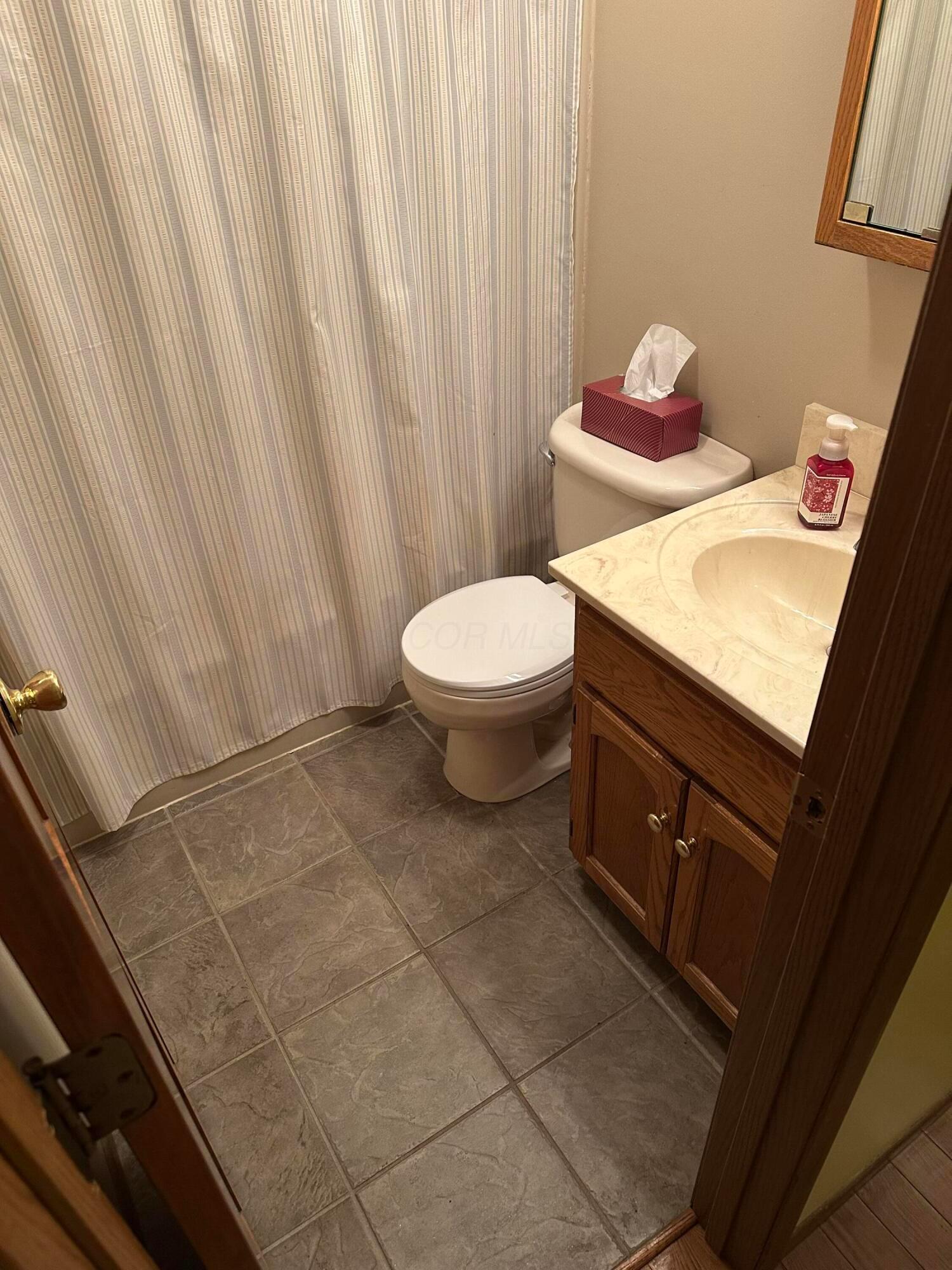 2335 W Choctaw Drive