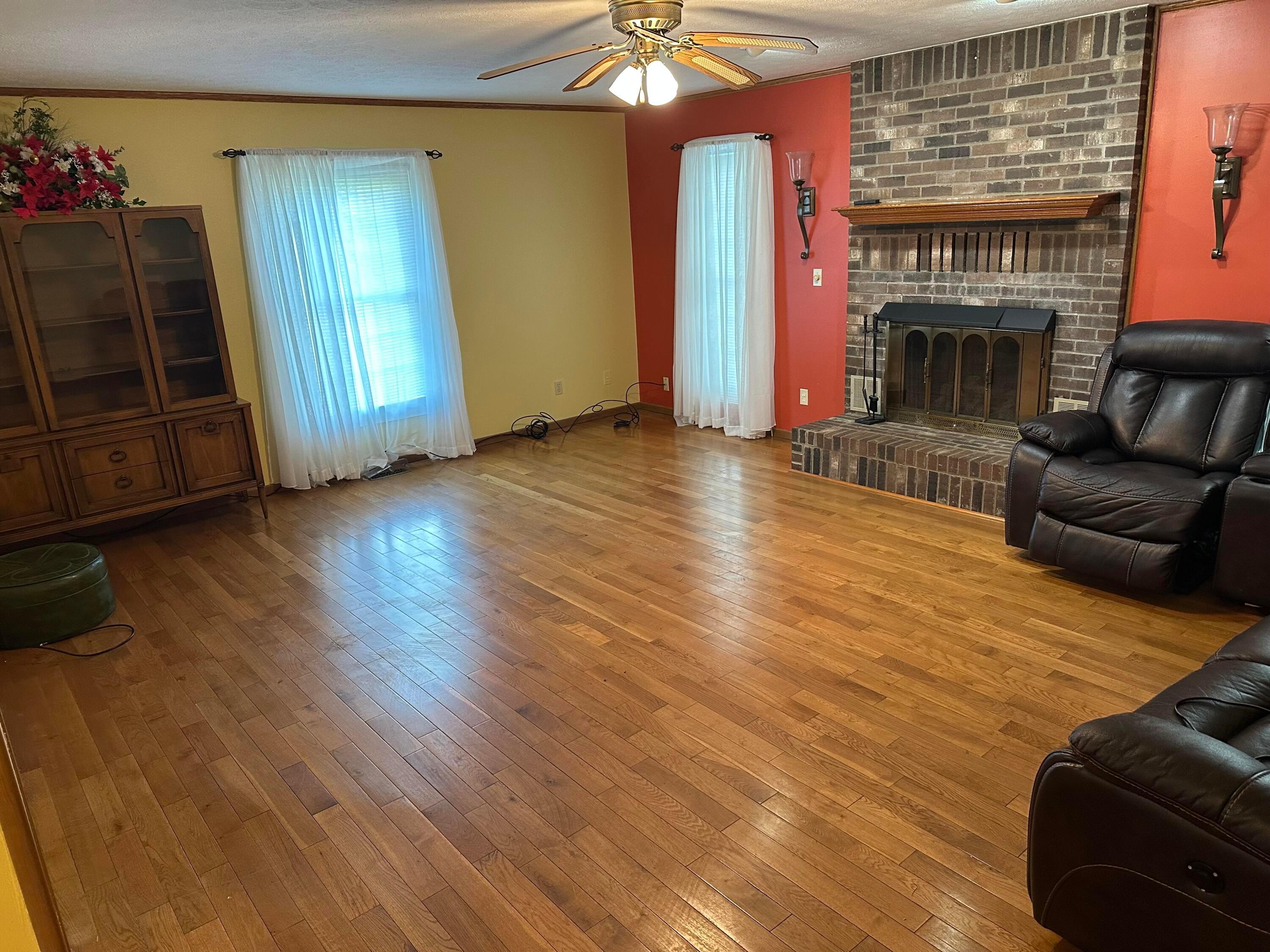 2335 W Choctaw Drive