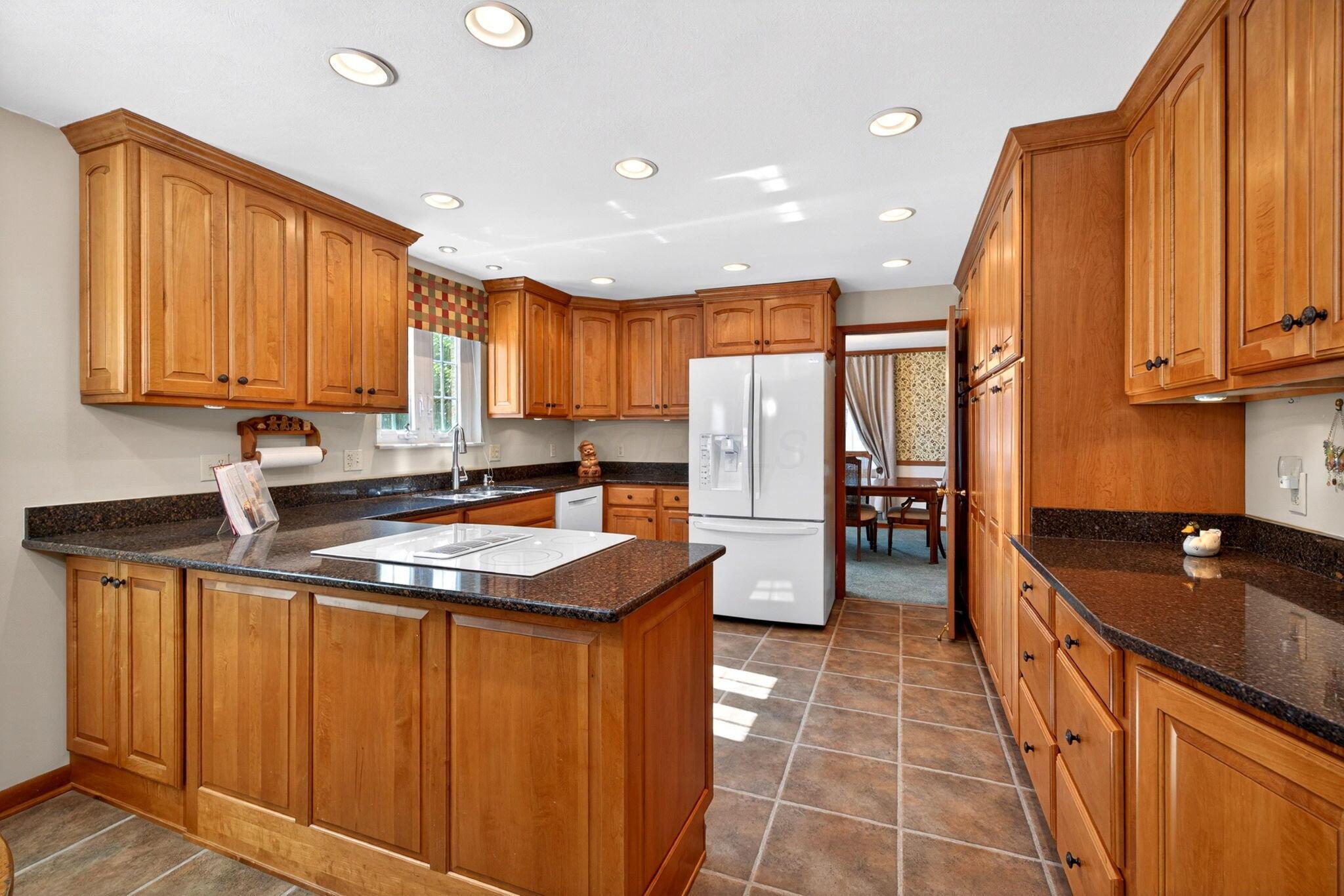 5148 Tahitian Place