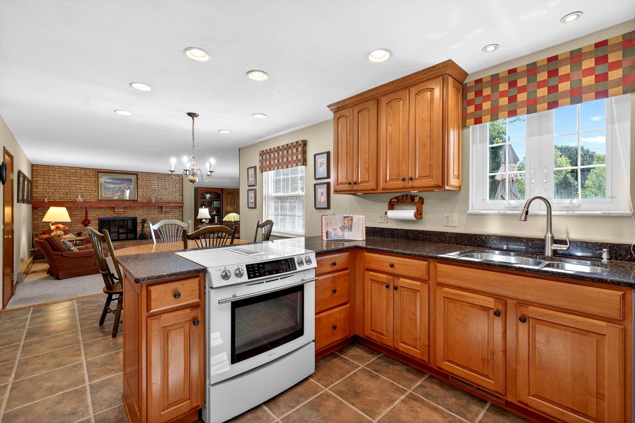 5148 Tahitian Place