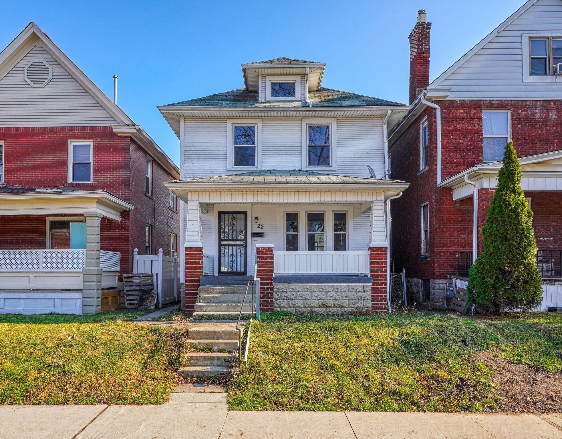 28 S Warren Avenue