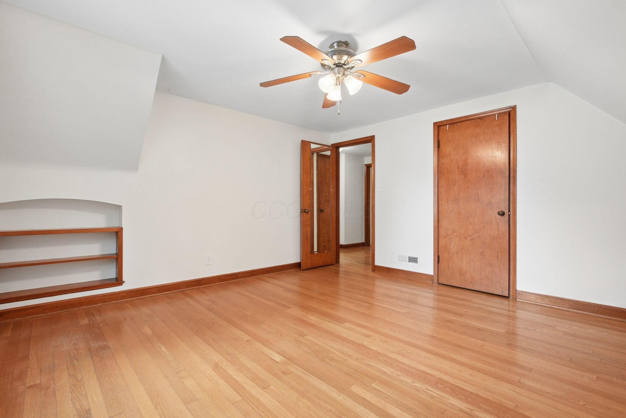 296 E Beaumont Road