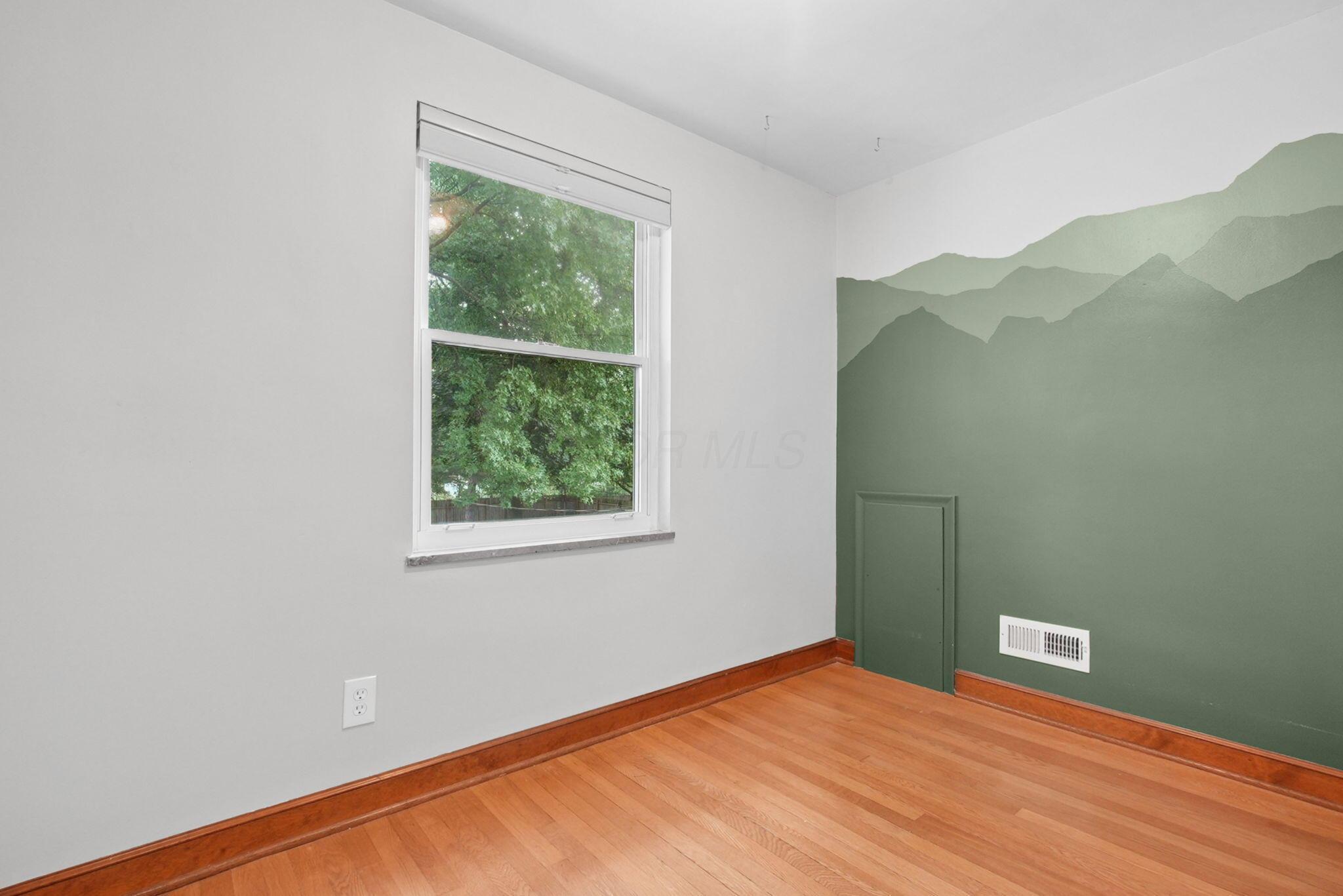 296 E Beaumont Road