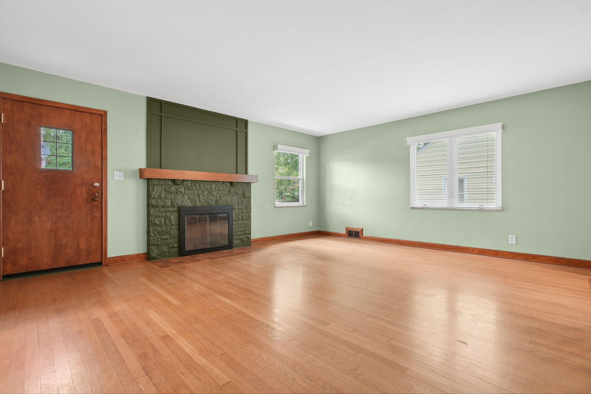 296 E Beaumont Road
