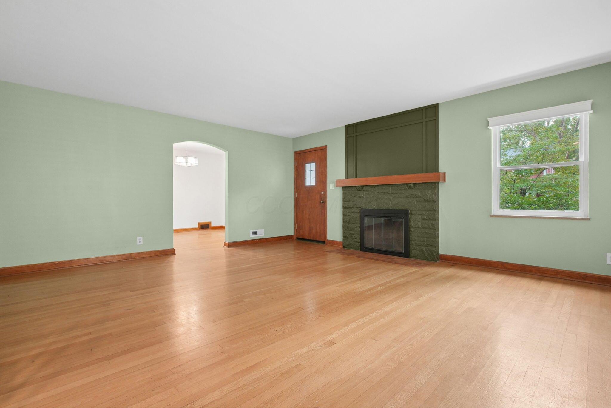 296 E Beaumont Road