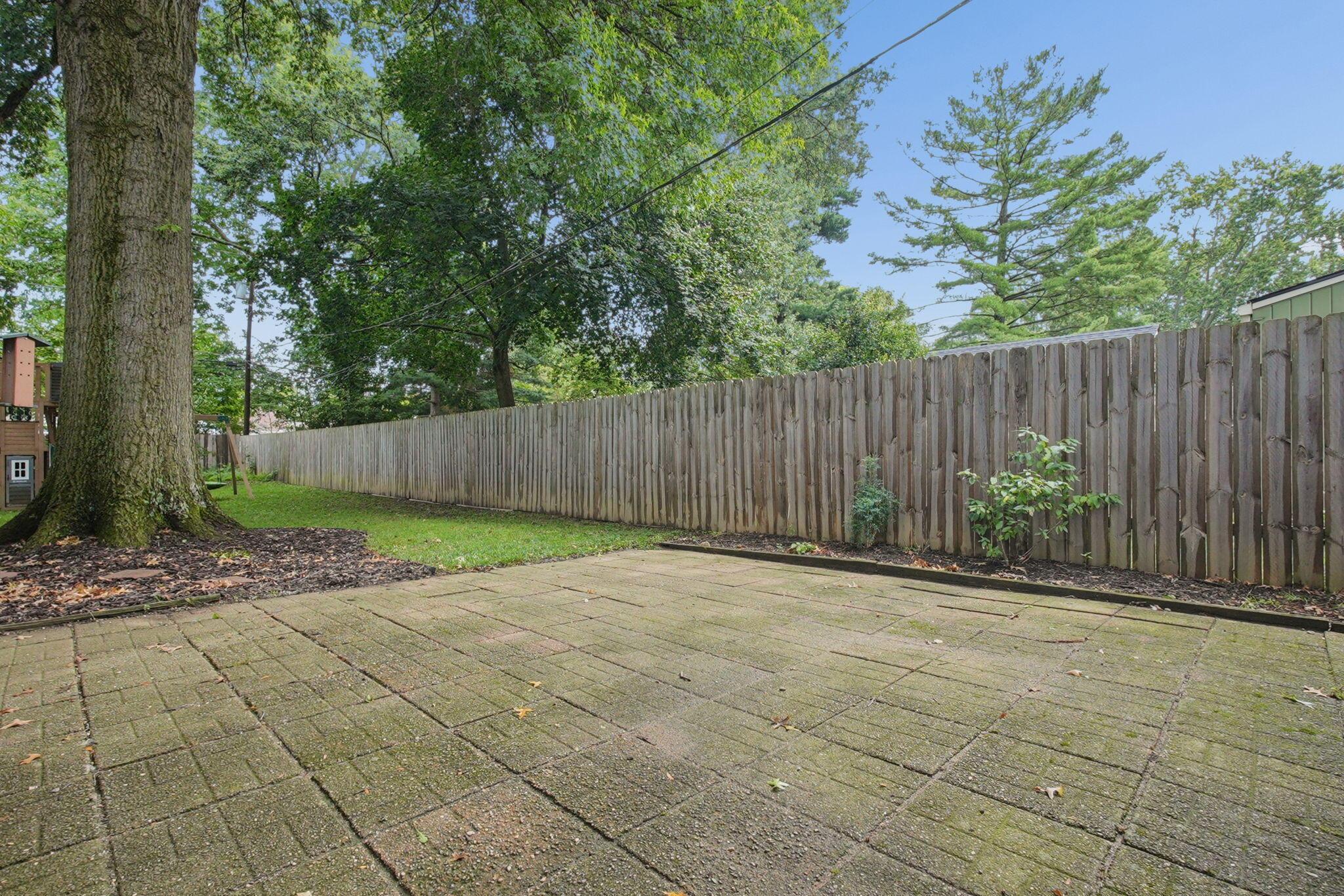 296 E Beaumont Road