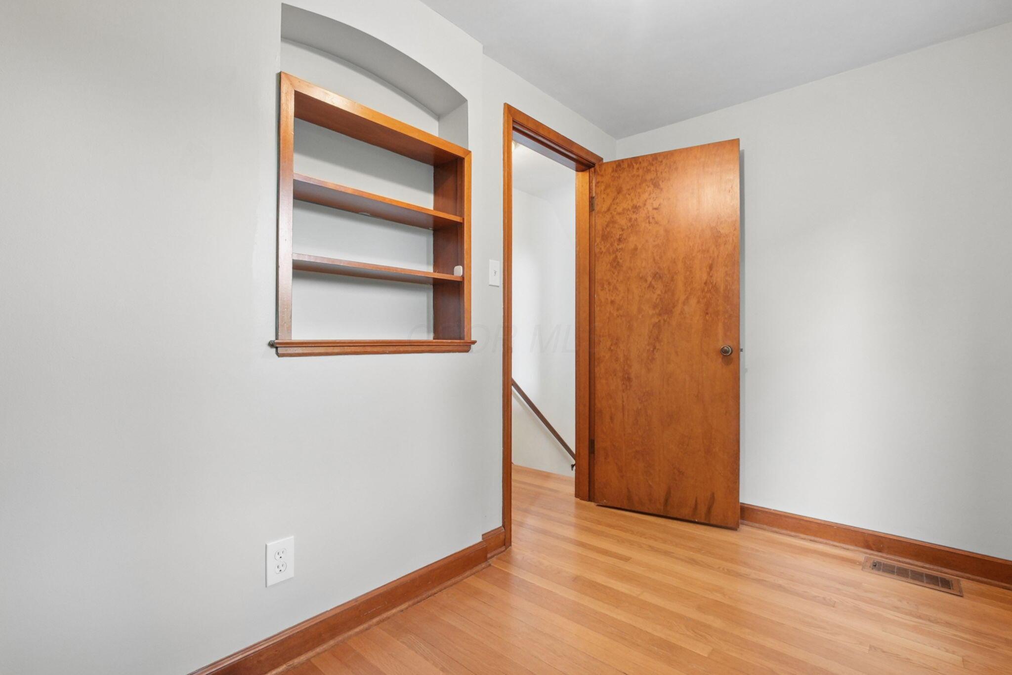 296 E Beaumont Road