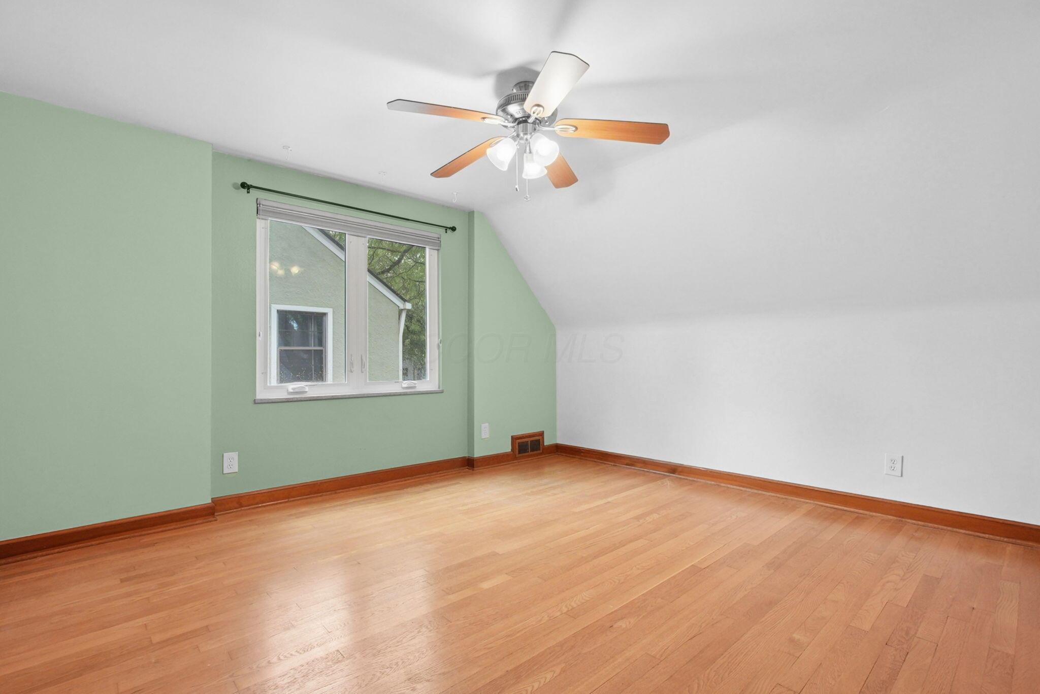 296 E Beaumont Road