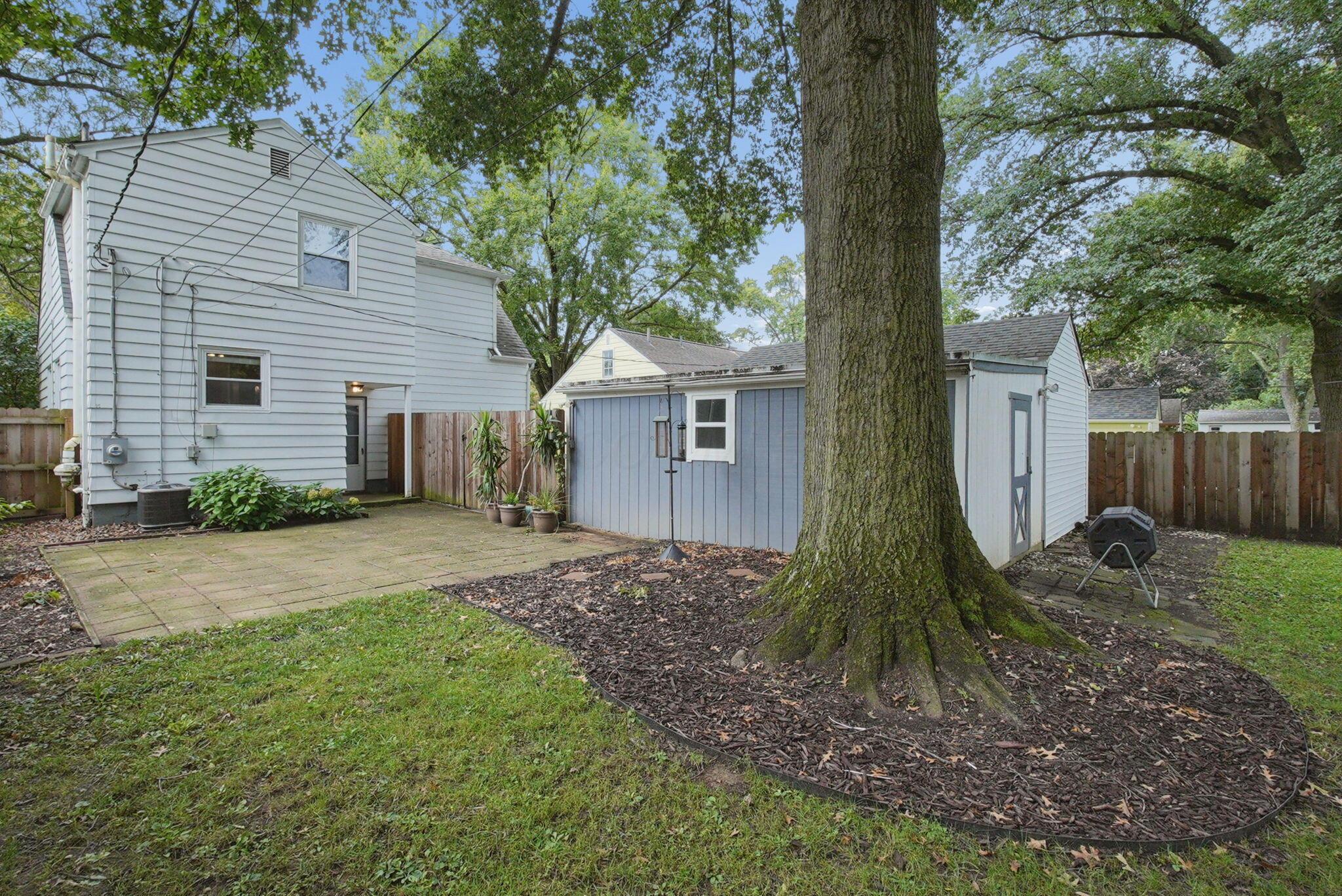 296 E Beaumont Road