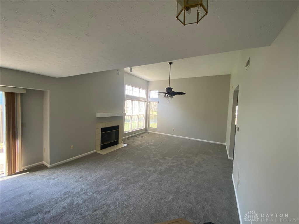 140 Queens Crossing