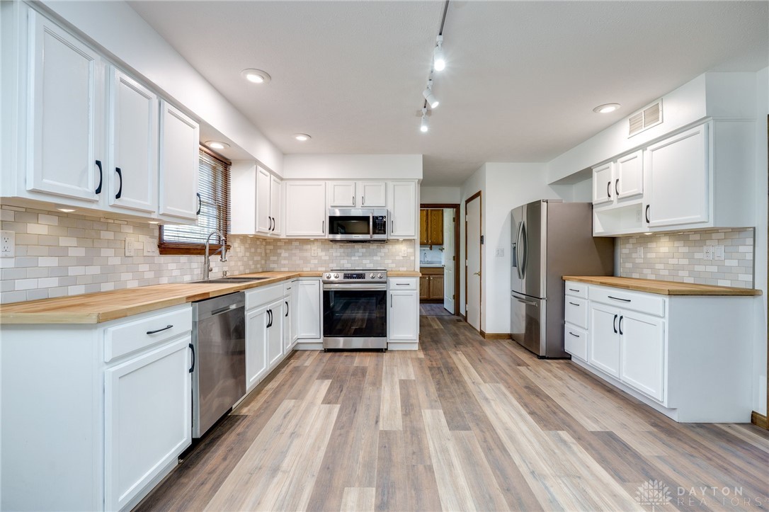 4839 Kings Ridge Circle
