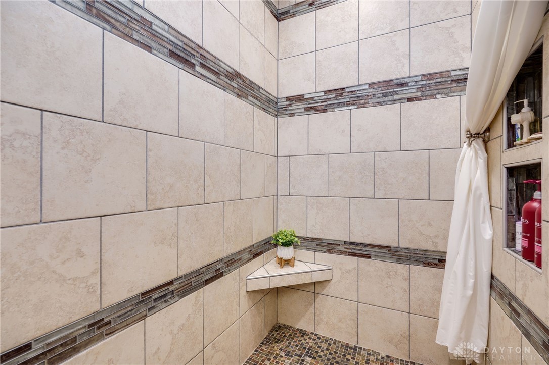 527 Viking Landing Court