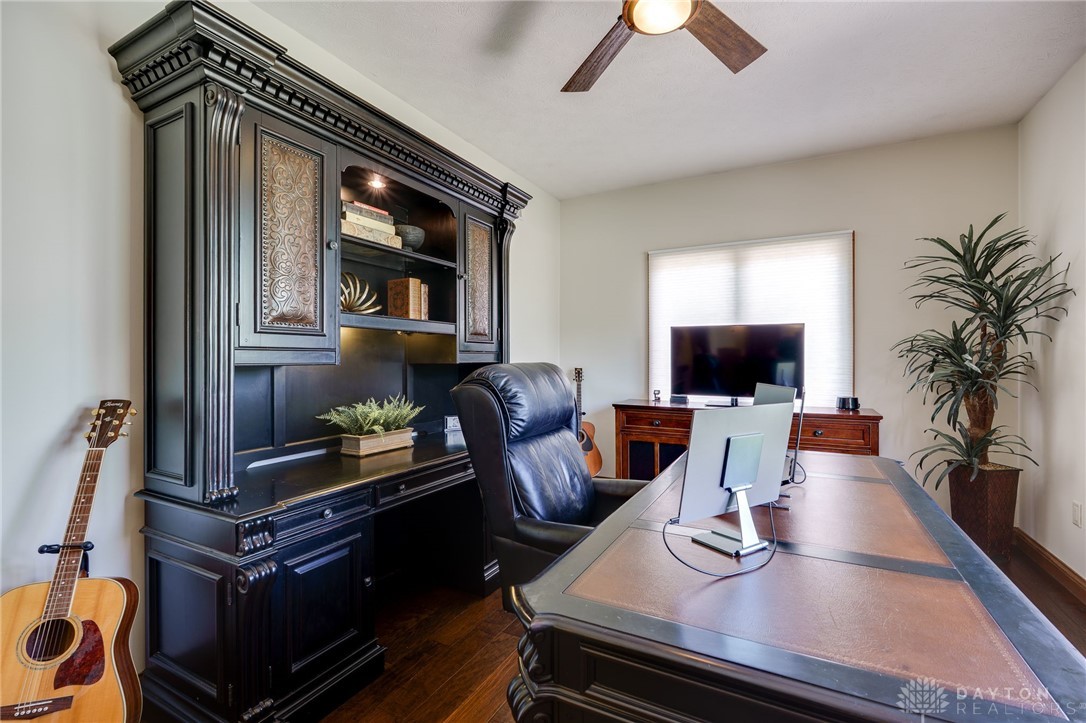 527 Viking Landing Court