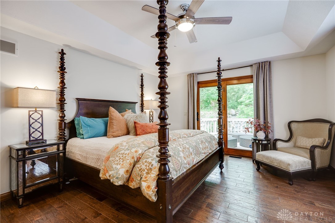 527 Viking Landing Court