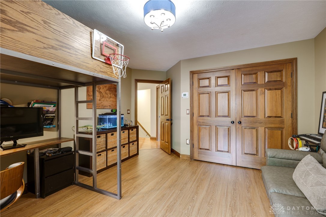 527 Viking Landing Court