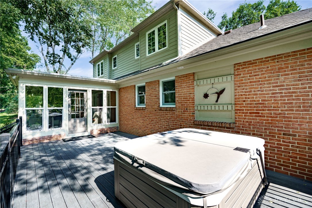 5846 Folkestone Drive