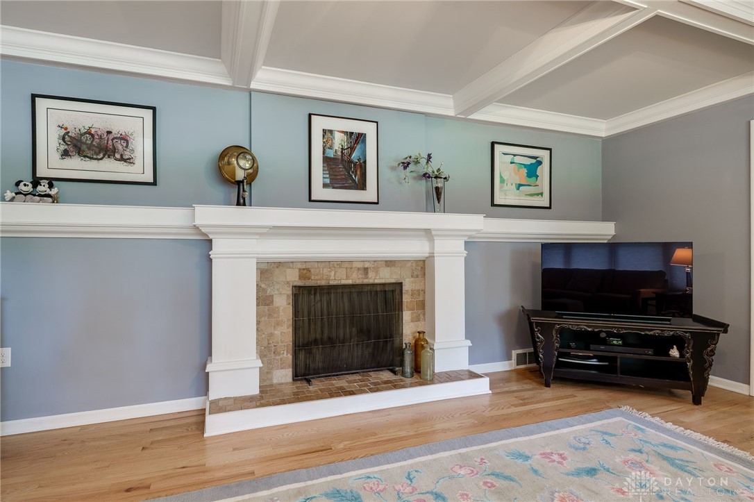 5846 Folkestone Drive