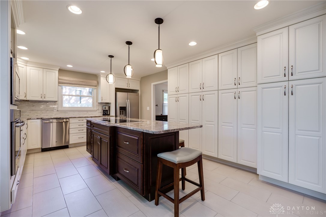 5846 Folkestone Drive