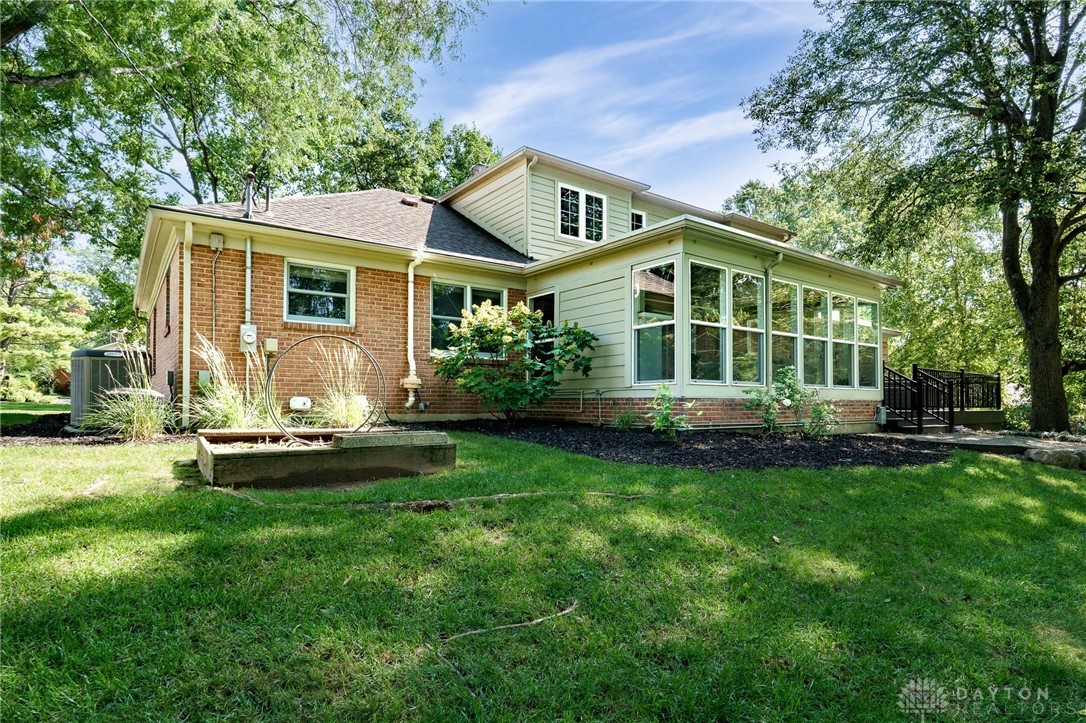 5846 Folkestone Drive