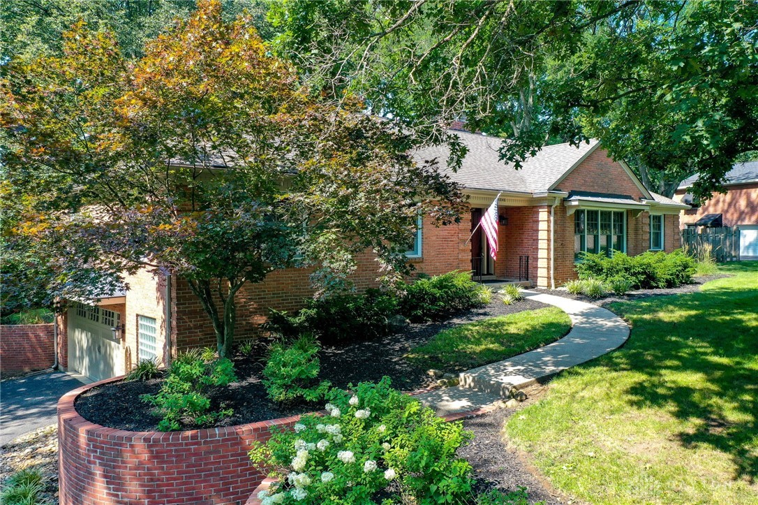 5846 Folkestone Drive