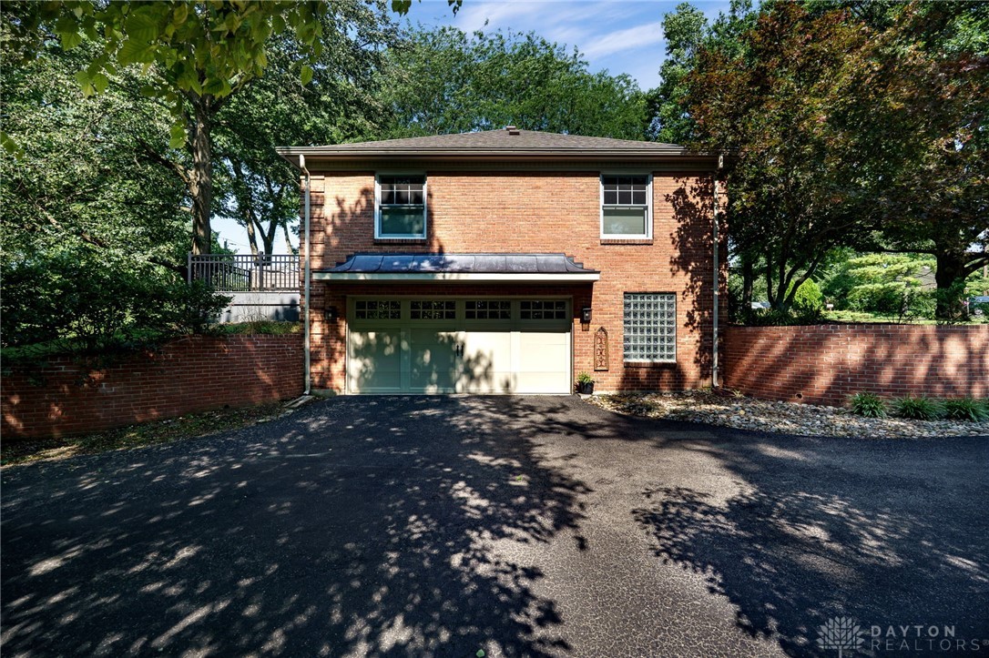 5846 Folkestone Drive