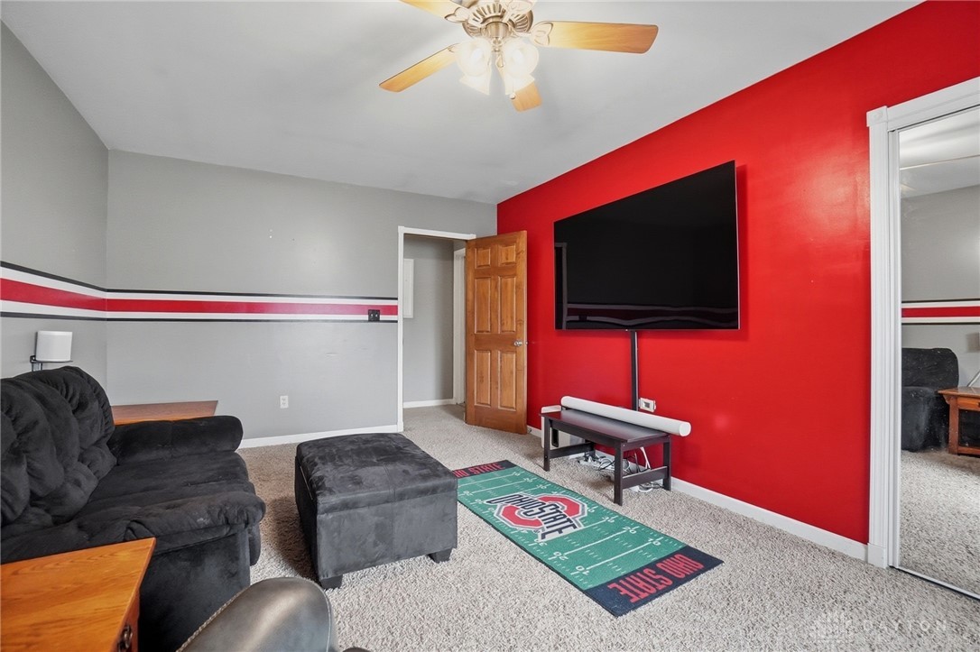 167 W Goodman Drive