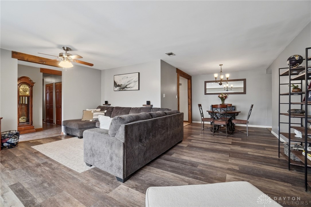 167 W Goodman Drive