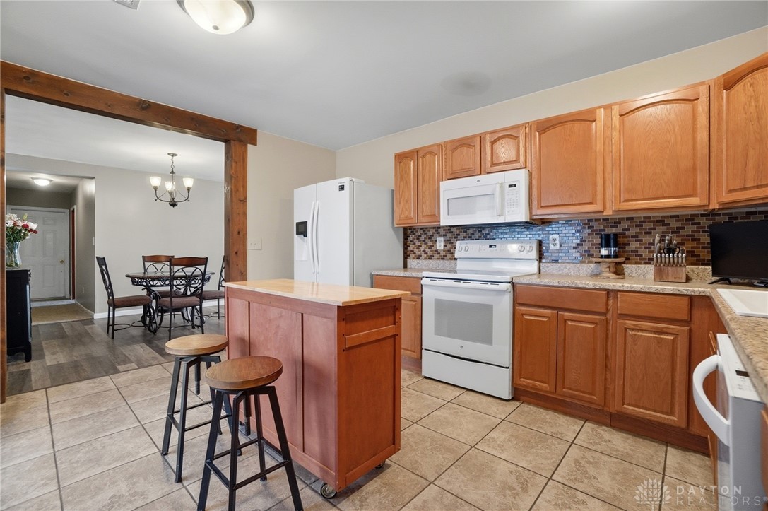 167 W Goodman Drive