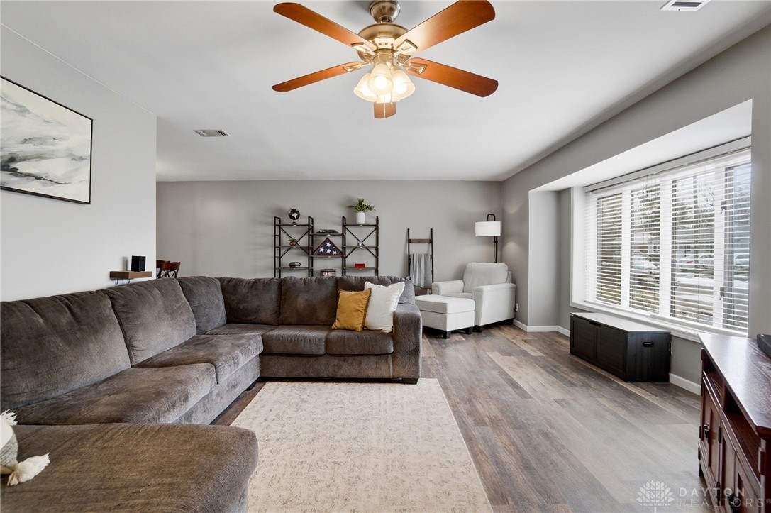 167 W Goodman Drive