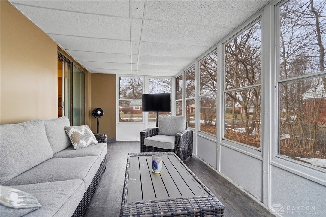 167 W Goodman Drive