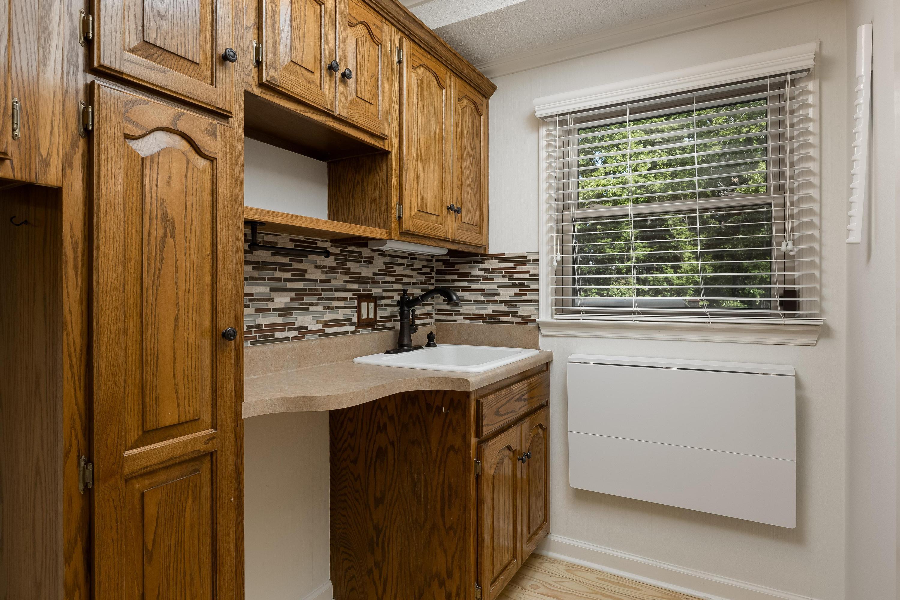 702 Sunset Mountain Dr