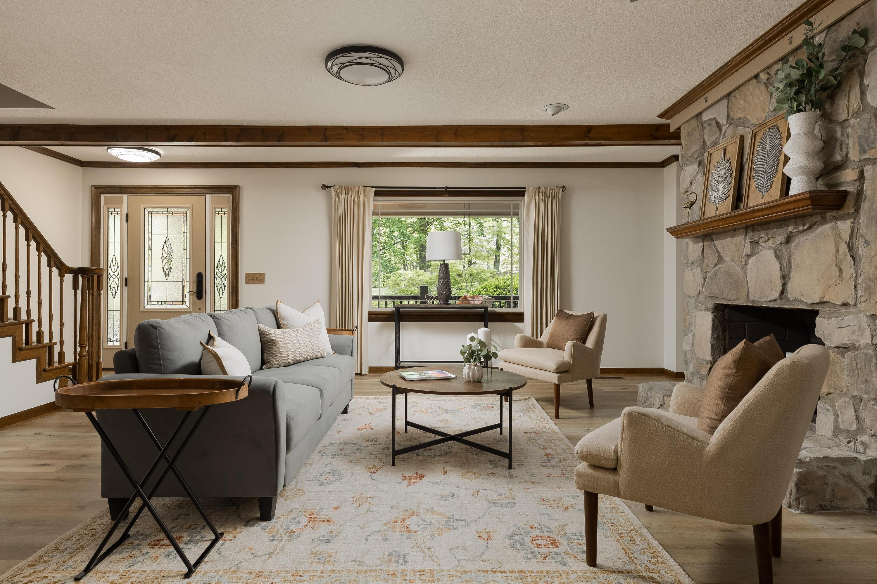 702 Sunset Mountain Dr