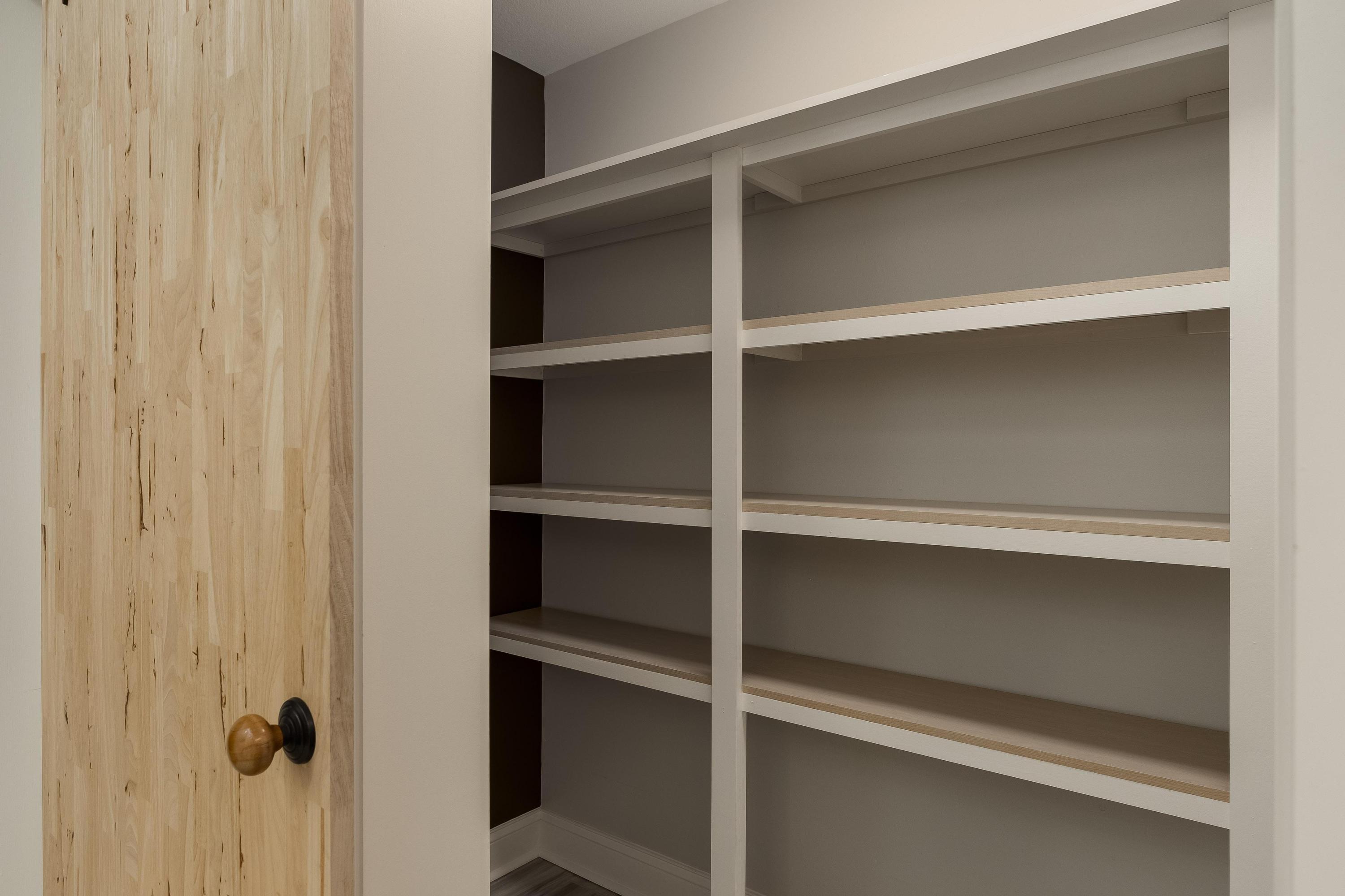 702 Sunset Mountain Dr