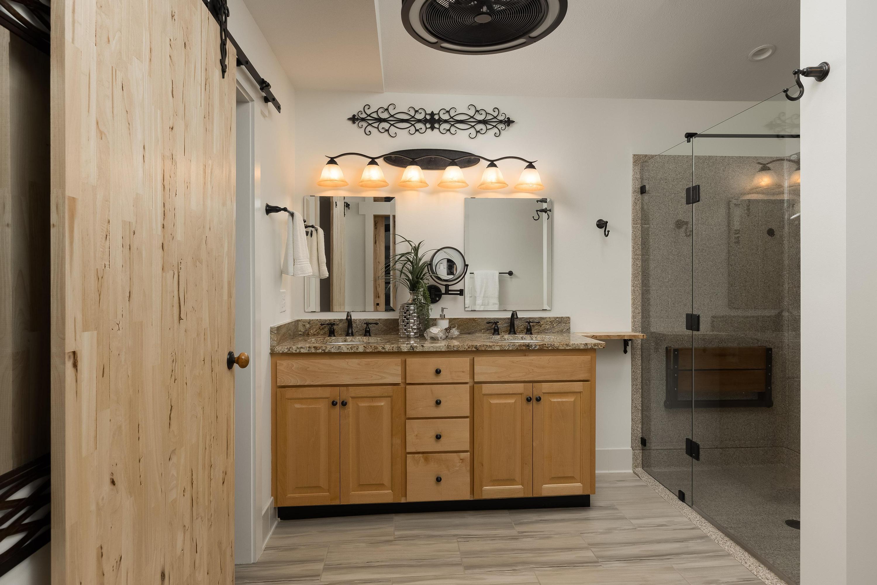 702 Sunset Mountain Dr