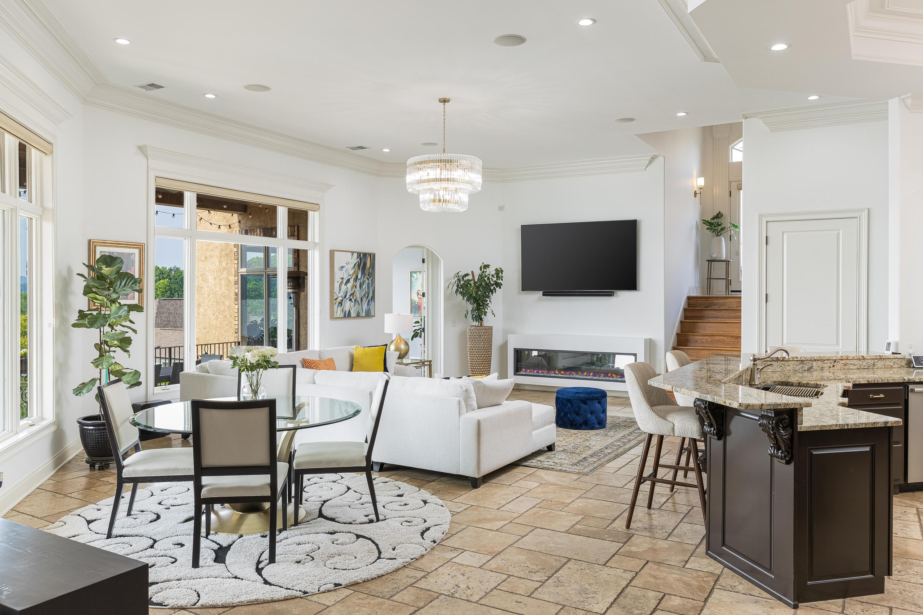 4388 Sailmaker Circle