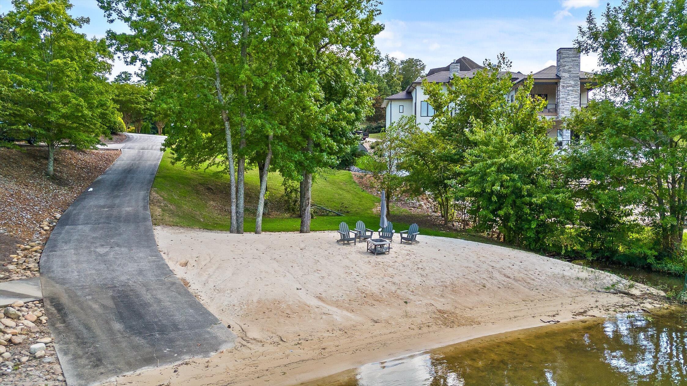 4388 Sailmaker Circle