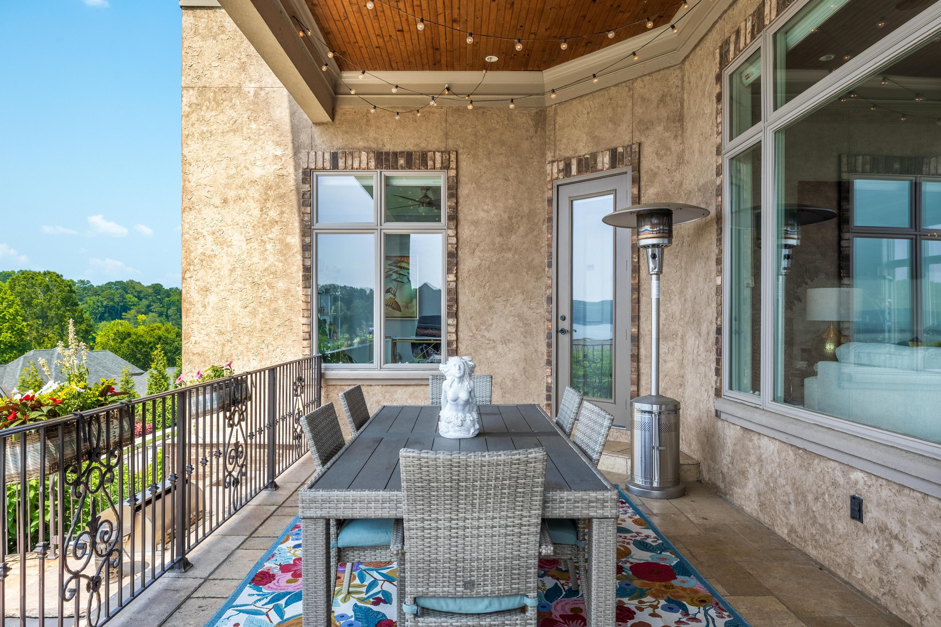 4388 Sailmaker Circle