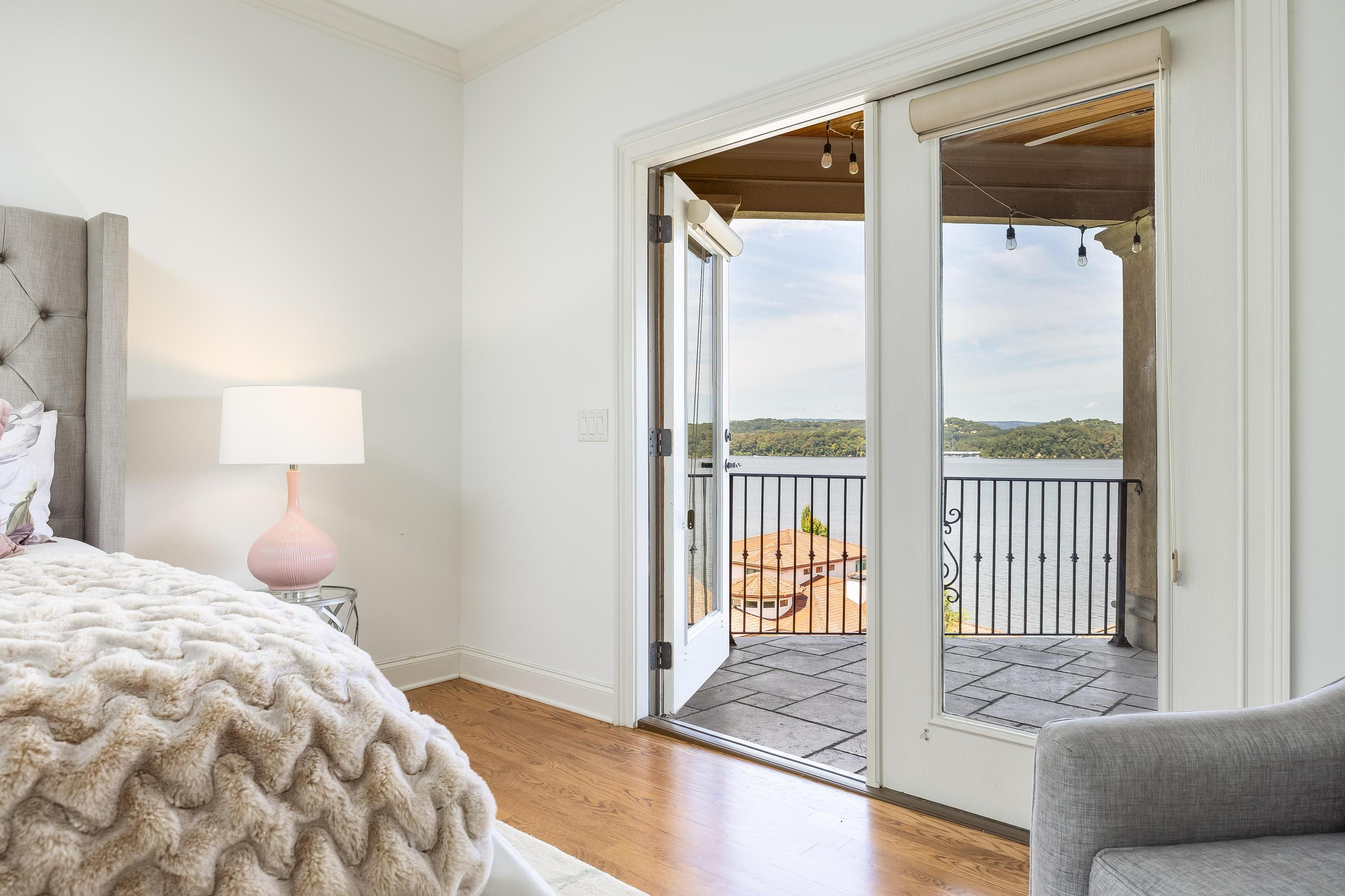 4388 Sailmaker Circle