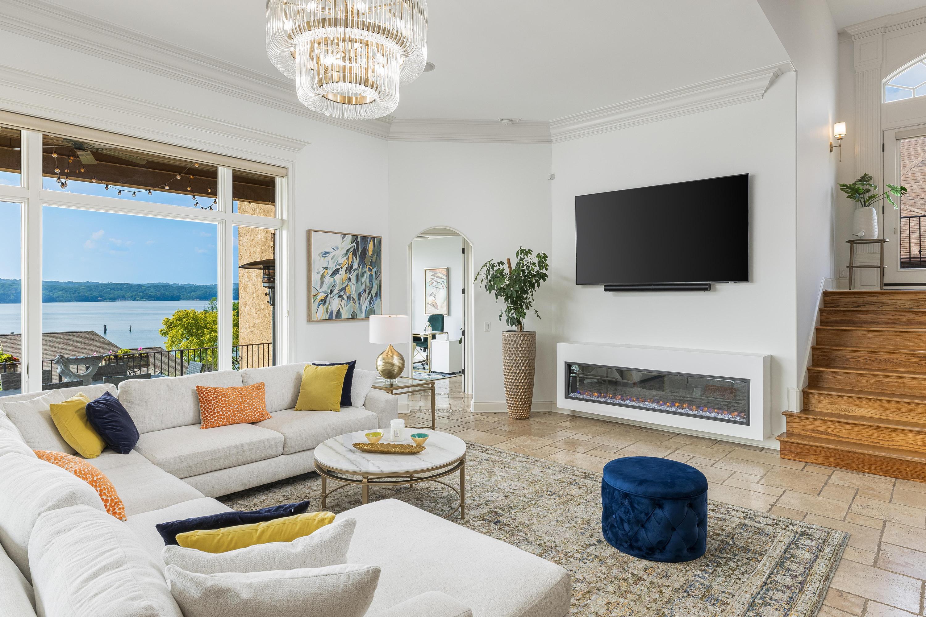 4388 Sailmaker Circle