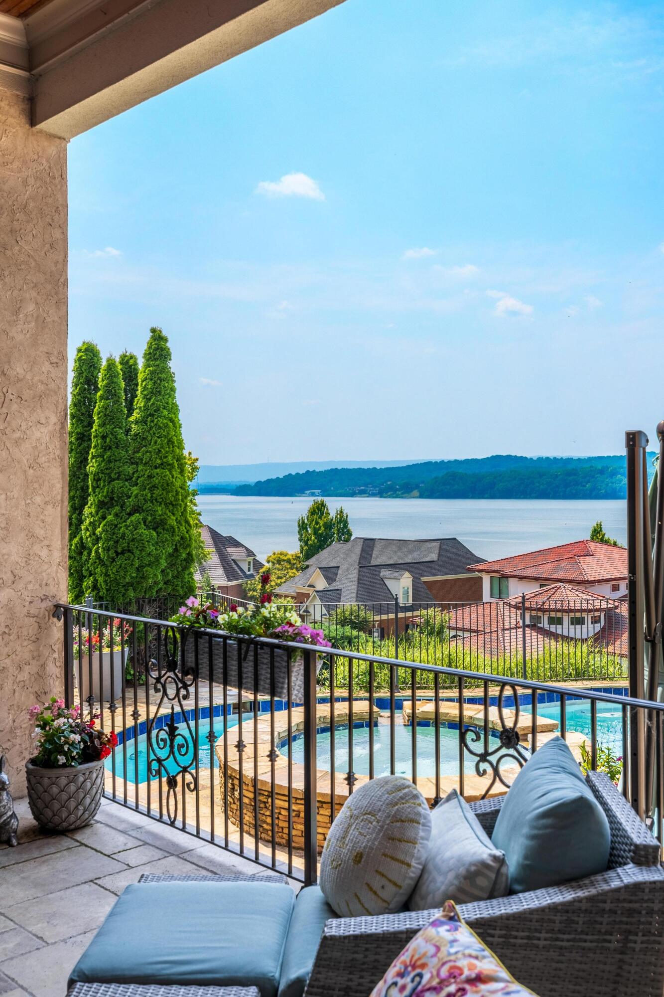 4388 Sailmaker Circle