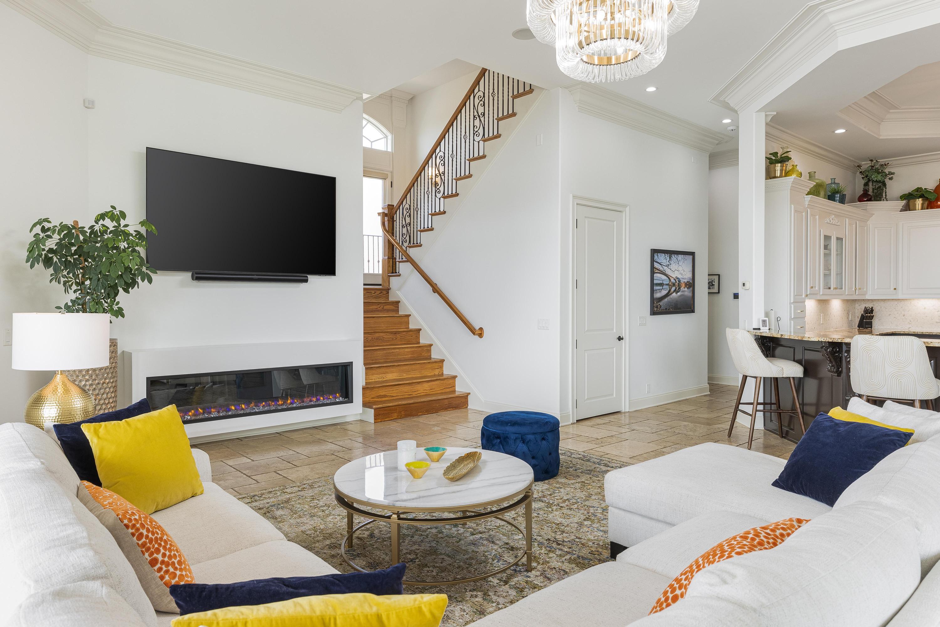 4388 Sailmaker Circle