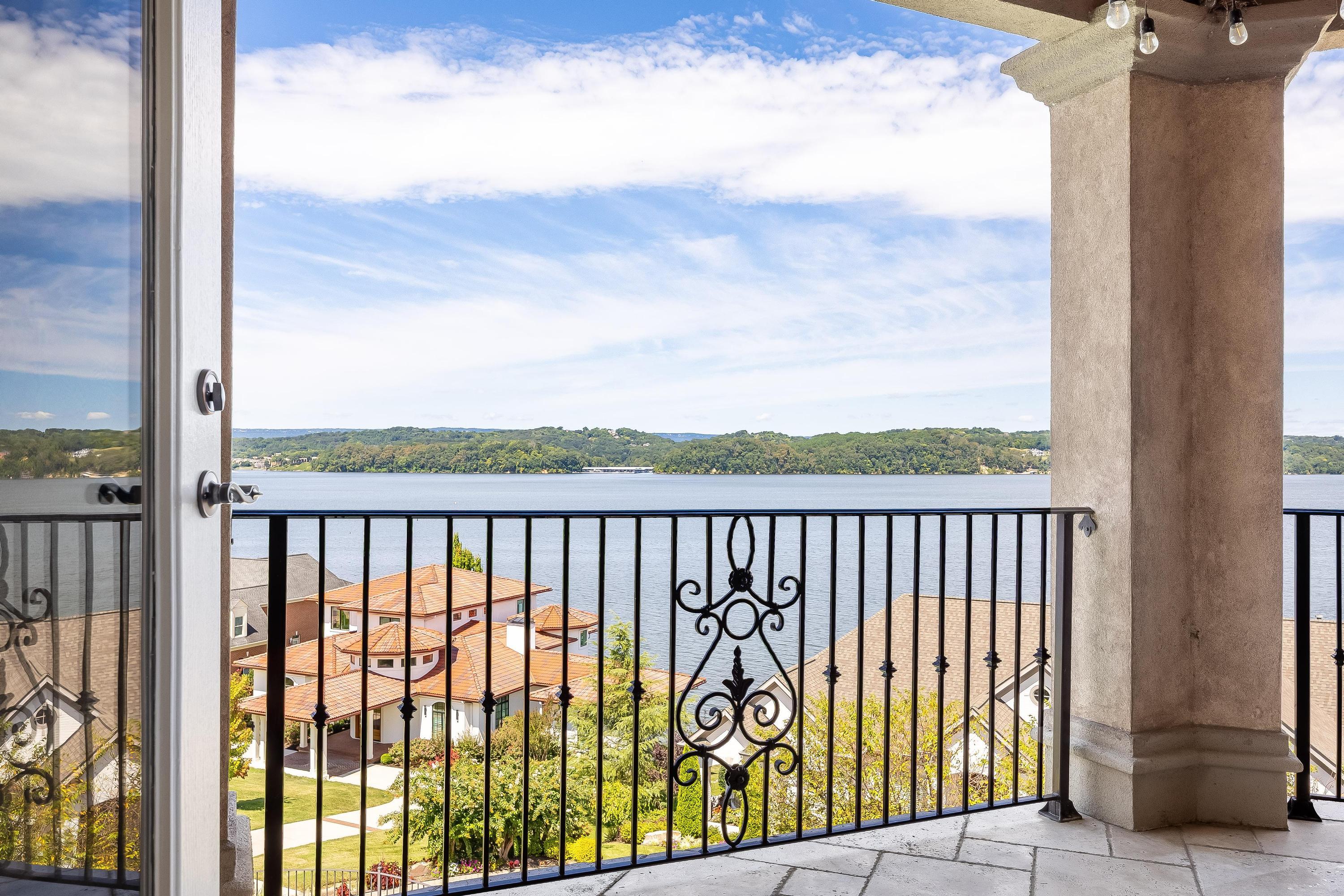 4388 Sailmaker Circle