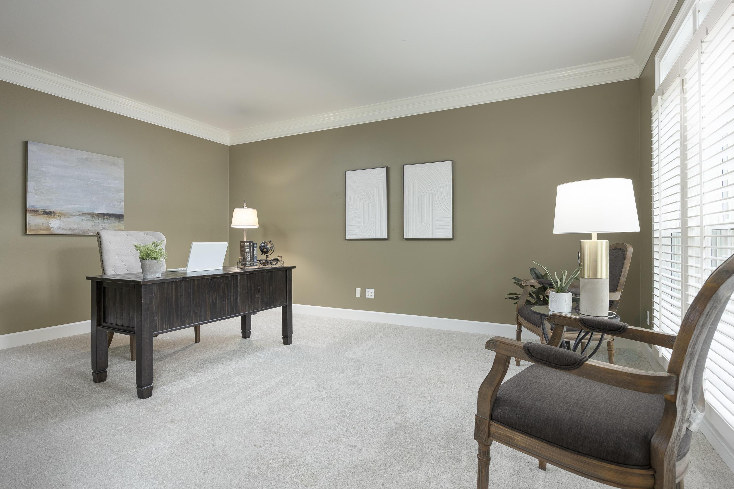 5532 Mountain Breeze Drive