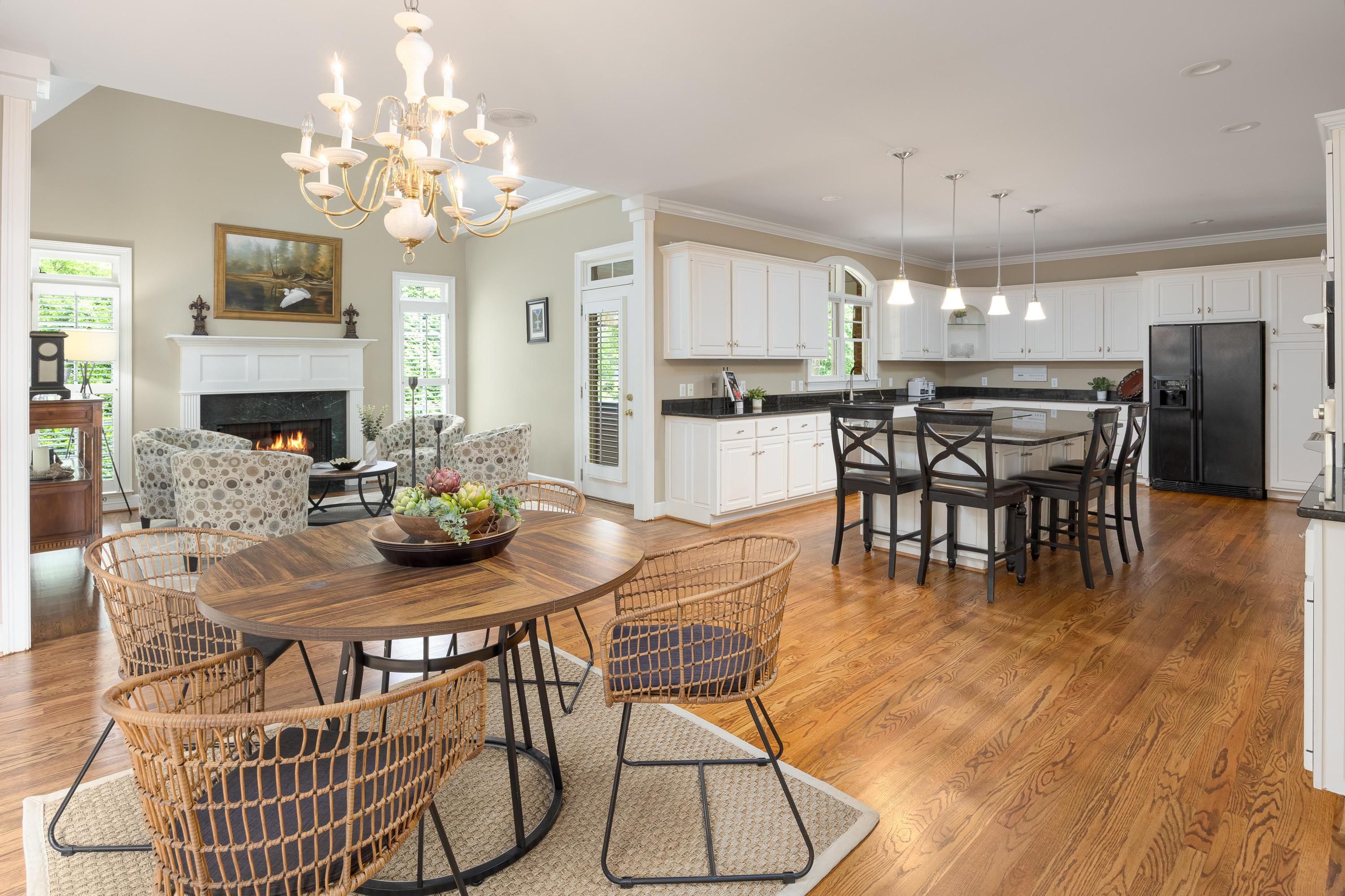 5532 Mountain Breeze Drive